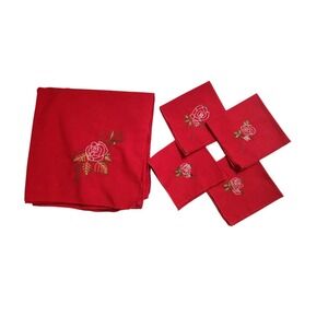 Vtg‎ Valentine Table cloth 31"x31" + 4 Napkins Square Embroidered Roses